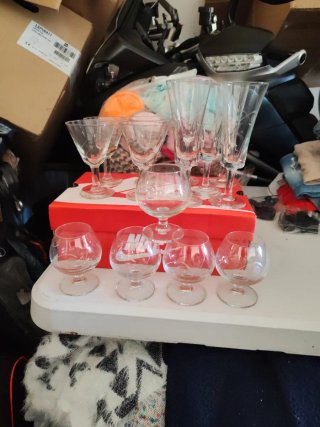 Juego de tazas y platillos de porcelana