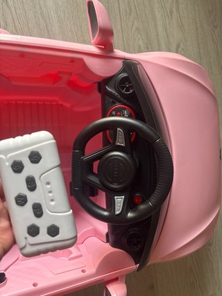 Coche eléctrico infantil rosa