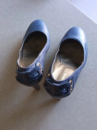 Zapatos de tacón azul mujer