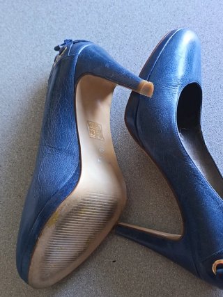 Zapatos de tacón azul mujer