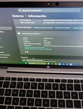 Portátil HP ProBook 635 Aero G8 256gb men.8 Gb RAM