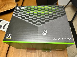 Xbox Series X 1TB + 2 Mandos + 7 Juegos