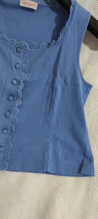 Top Laura Biagiotti azzurro con pizzo – Taglia 42