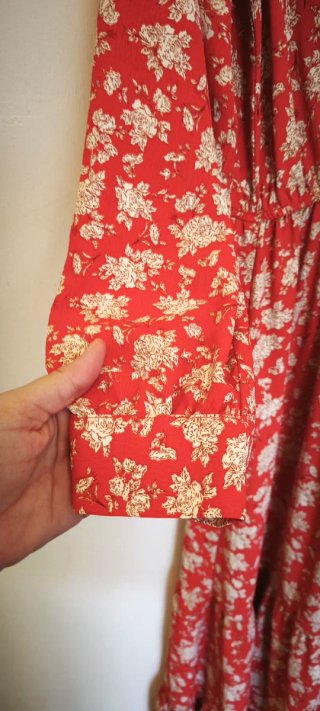 Vestido Zara floral rojo talla large