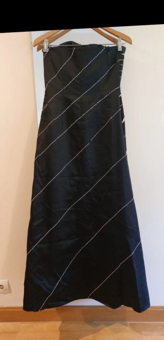 Vestido de fiesta negro y blanco