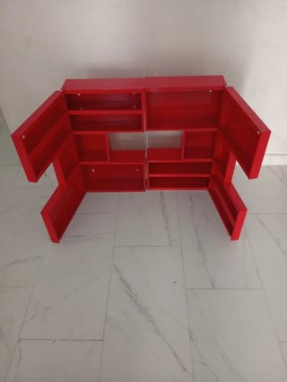 Estantería moderna roja