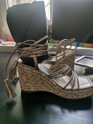 Sandalias Alma en Pena anudadas