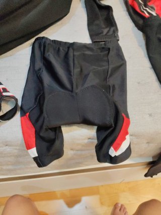 Maillot y 2 culotte verano ciclismo