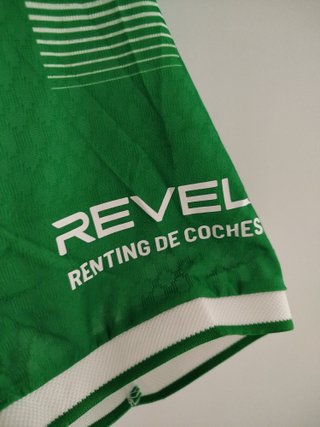 Camiseta (B . e . t . i . s). Talla 2XL