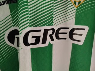 Camiseta (B . e . t . i . s). Talla 2XL