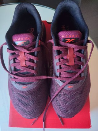 Zapatillas Reebok Nano X5 Mujer color cherry