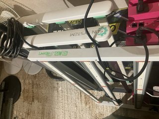 6 LUMATEK ZEUS 600W PRO LED mas 4 de otra marca