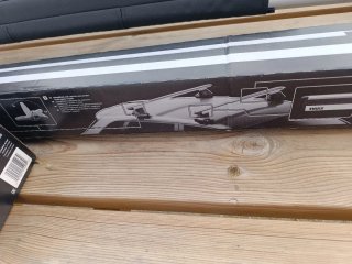 Thule WinBar Evo 135 + Surf Pads + Evo Raised Rail