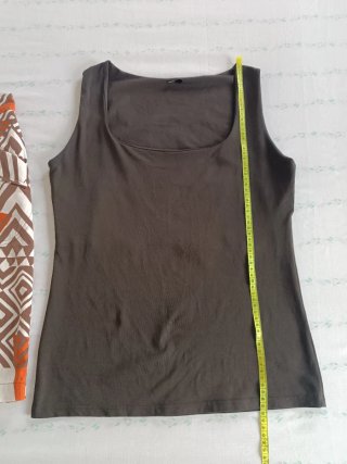 Falda y camiseta talla M-L