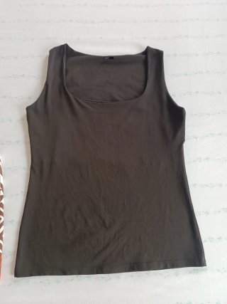 Falda y camiseta talla M-L