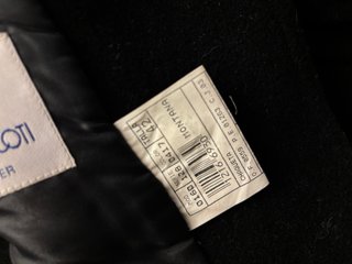 Chaqueta negra