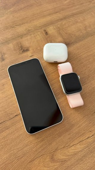 Pack Apple iPhone, Watch y AirPods