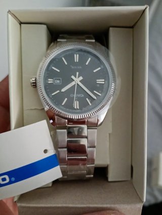 Reloj Casio Hombre Negro y Plateado