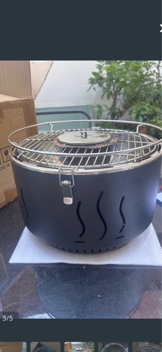 Barbacoa sin humo negra y plateada