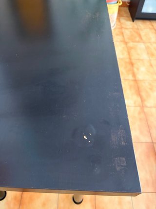 Mesa de escritorio negra