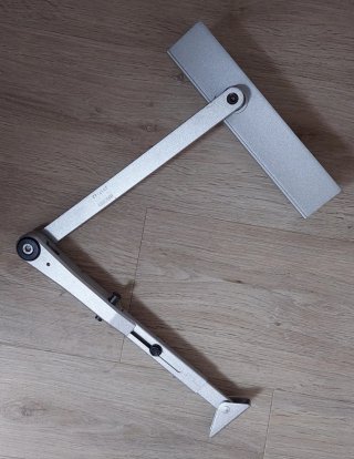 Cierrapuertas GEZE plateado