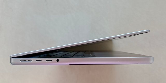Apple MacBook Pro 14' M1 Pro 512GB Super Preço