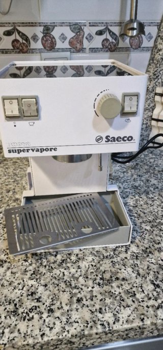Cafetera Saeco Supervapore poco usada