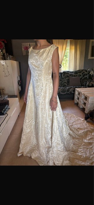 Vestido de Novia Dorado y Blanco