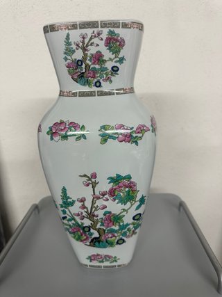 Jarrón con flores Porzelanit