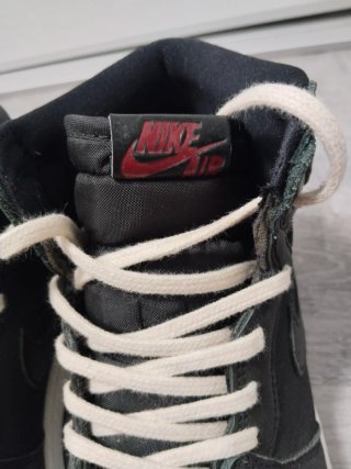Jordan 1 High Zapatillas Negras y Rojas
