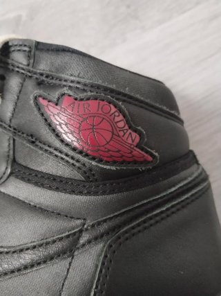 Jordan 1 High Zapatillas Negras y Rojas
