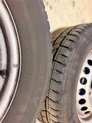 4 Neumáticos Invierno Hankook 205/65 R16C