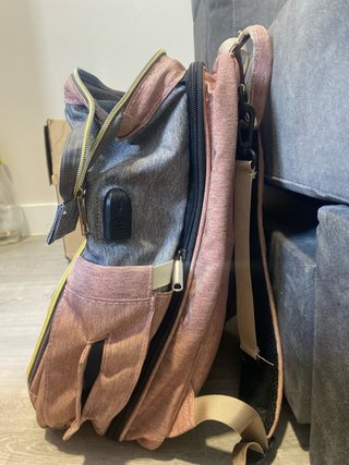 Macuto bebé LAND gris y rosa con cambiador