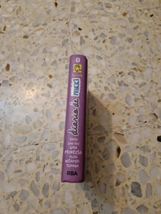 Libro del diario de Nikki 8