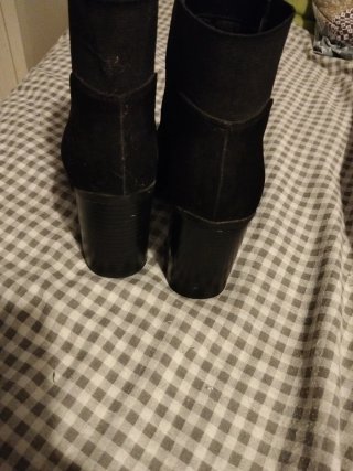 Botines de ante negro