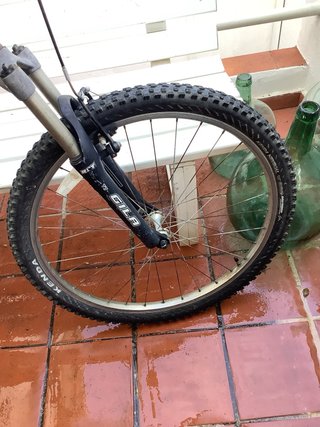Bicicleta Orbea Dakar Roja y Blanca