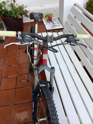 Bicicleta Orbea Dakar Roja y Blanca
