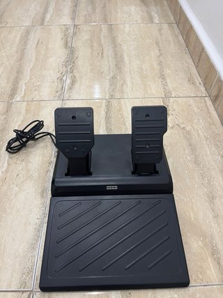 Volante Hori para PS4/5 y PC