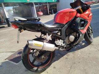 Hyosung GT250R Roja y Negra
