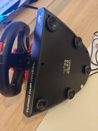 Volante y pedales. Para Nintendo Switch y PC.