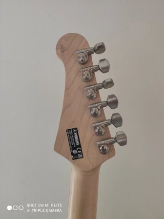 Guitarra Eléctrica Yamaha PAC 311H Blanca