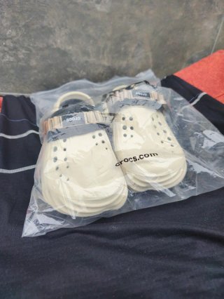 Crocs Echo Clog Talla 43-44 M10 Beige