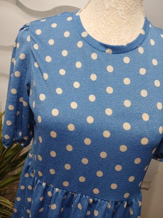Vestido corto de lunares