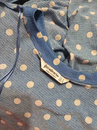 Vestido corto de lunares