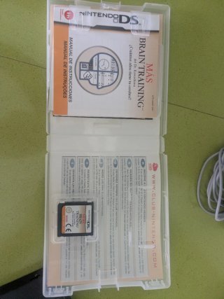 Nintendo DS Negra + MÁS BRAIN TRAINING