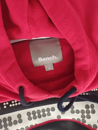 Sudadera Bench Roja con Estampado