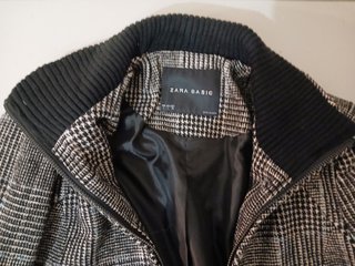 Chaqueta - Zara Basic - Pata de Gallo - Talla L