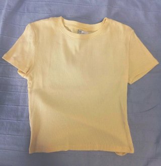 Camiseta amarilla Divided Talla M