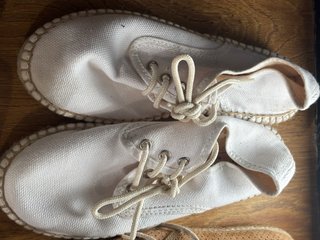 Zapatos de verano para niño.