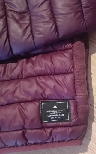 Anorak Asos granate acolchado